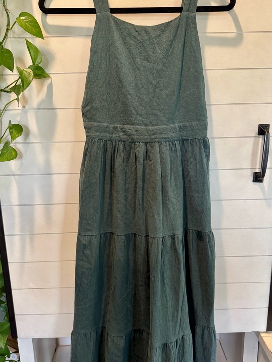Polagram Dresses & Skirts - Polagram Green Tiered Midi Dress